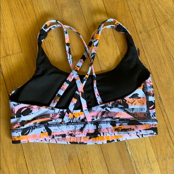 Lululemon Energy Bra - Picture 5 of 7